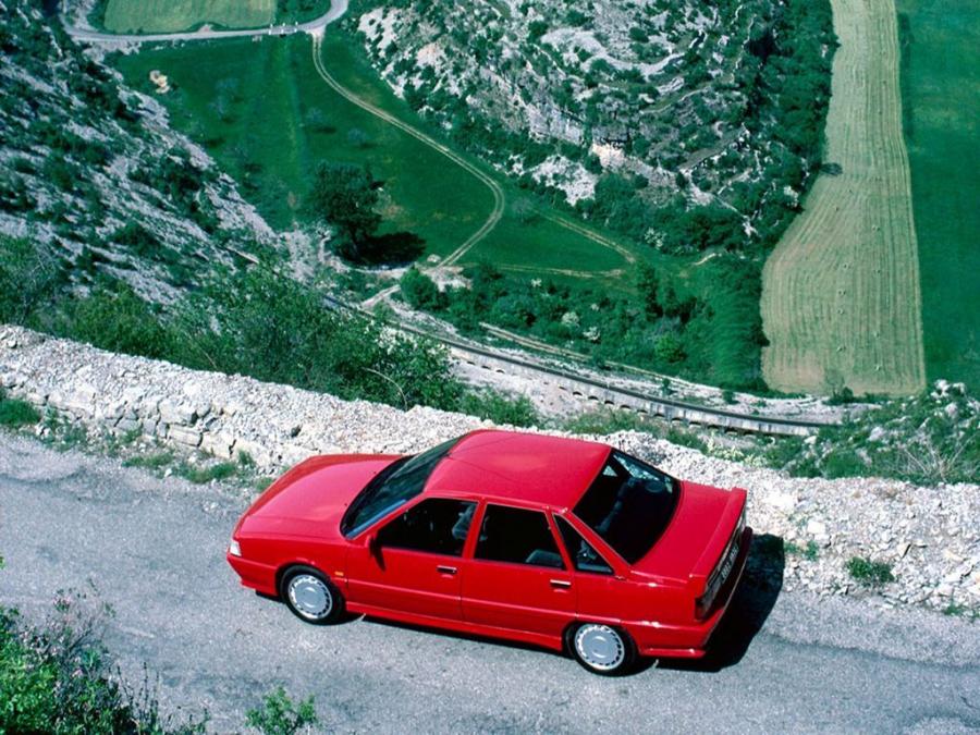  Renault 21 Turbo 1989 года  (фото 9 из 11)